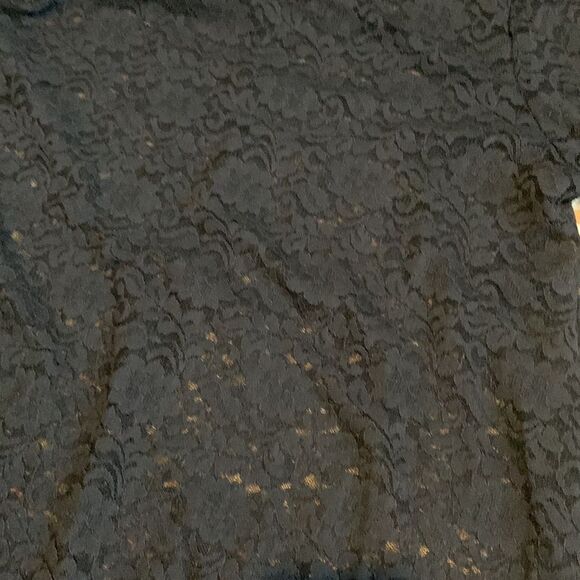 Black lace high low top size 6x. Never worn - Picture 2 of 3